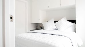 2 bedrooms - Modern Apartment in Stratford Upon Avon With Parking Wifi and Netflix (Stratford-upon-Avon)