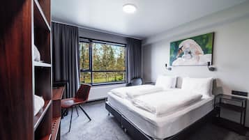 Dubbelrum eller tvÄbÀddsrum | Arbetsyta för laptop, gratis wi-fi och sÀngklÀder