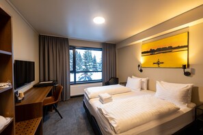 Double or Twin Room | Desk, laptop workspace, free WiFi, bed sheets - Blue Hotel Fagrilundur - On The Golden Circle (Bláskógabyggd)