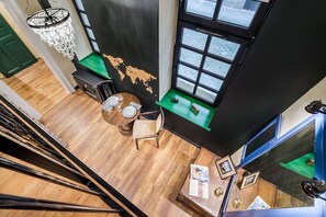 Interior - Unique & Stylish - Home of Traveler in City Center (Budapest)