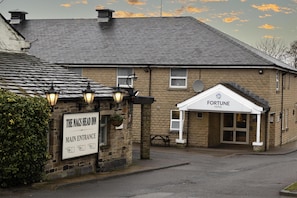 Exterior - Fortune Hotel Huddersfield M62 JCT24, Sure Collection by Best Western (Huddersfield)