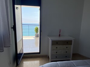 2 bedrooms, iron/ironing board