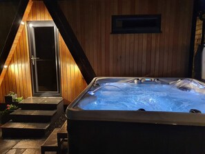 Cabin, phòng tắm riêng | Hồ bơi ngoài trời