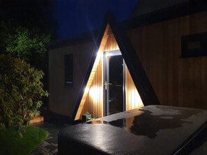 Cabane, salle de bains privée | Piscine extérieure
