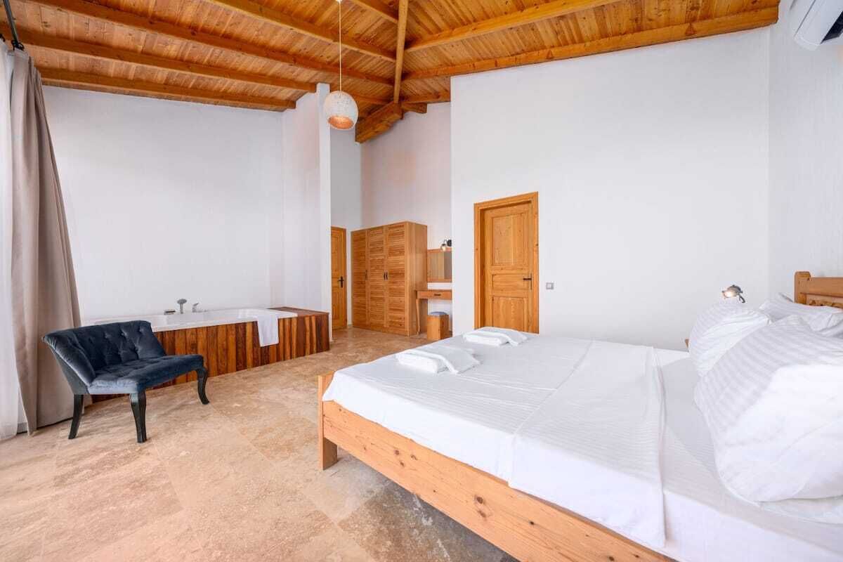 Lovely sea view villa for 6 p.