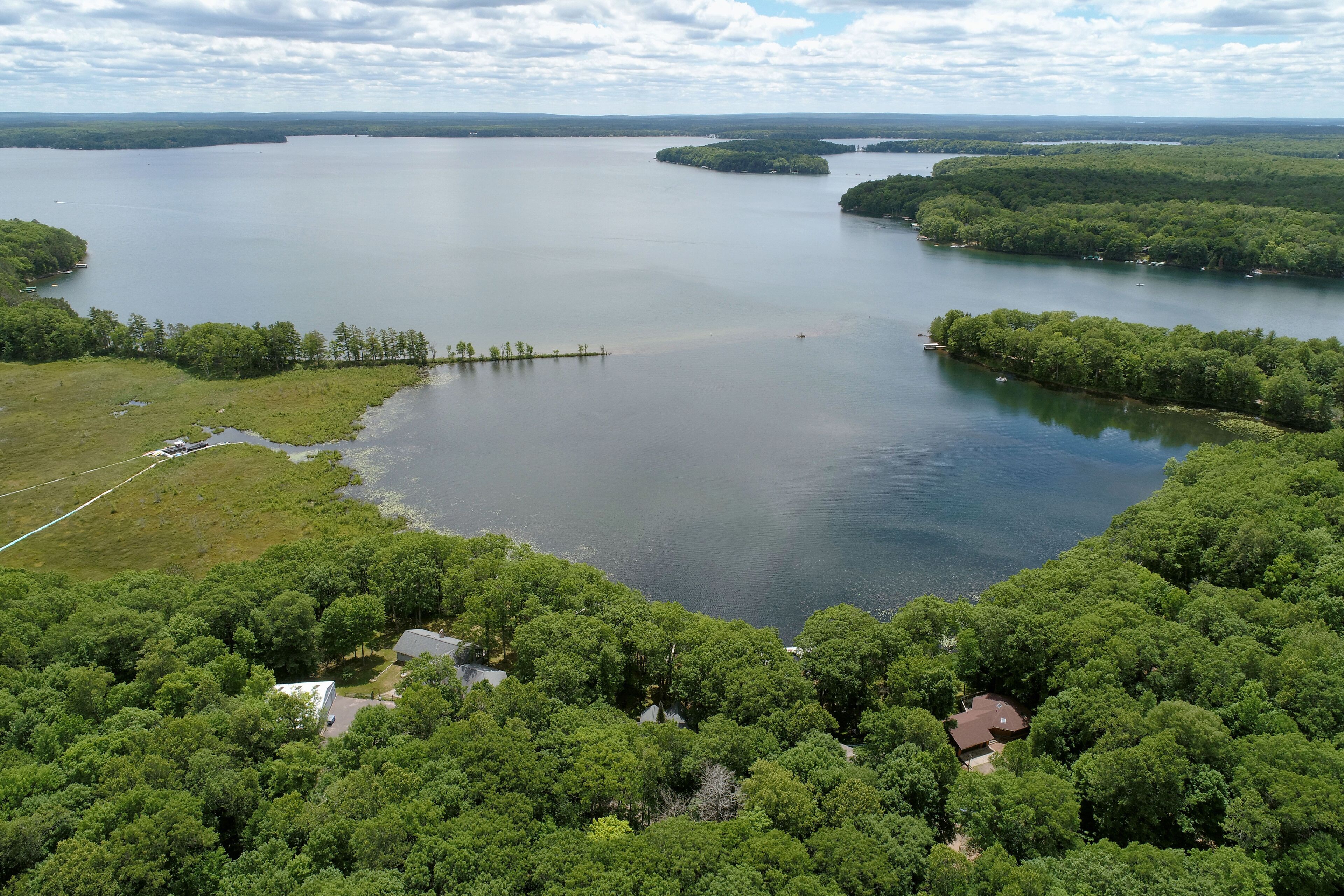 Lumberjack Lodge: 5  BR, 4.25  BA House in Hayward, Sleeps 14