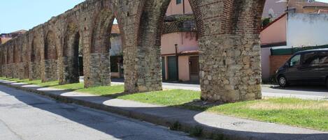 Third-party on-site parking