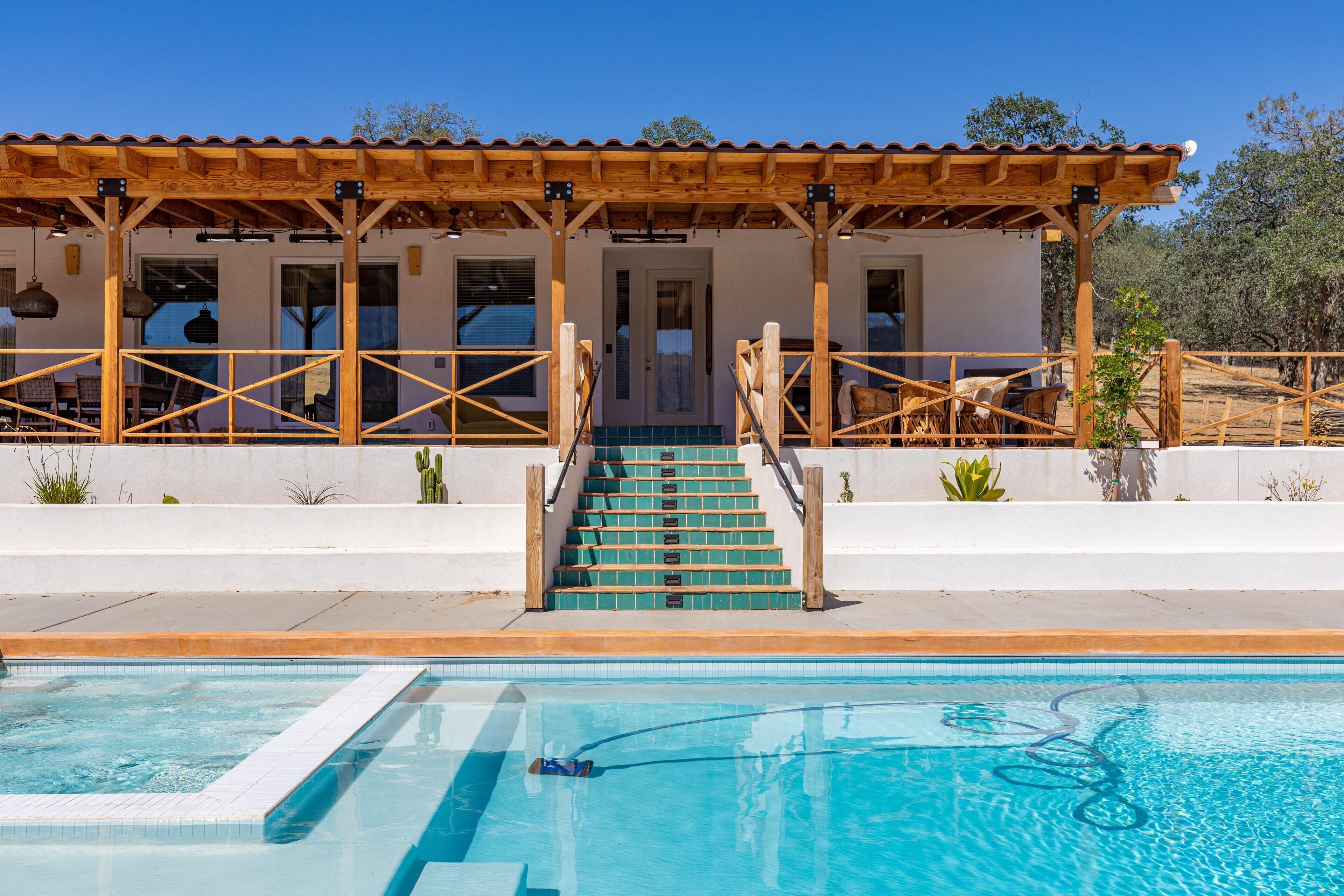 Ranch Retreat Getaway with Pool, Hot Tub & entire ranch to explore!