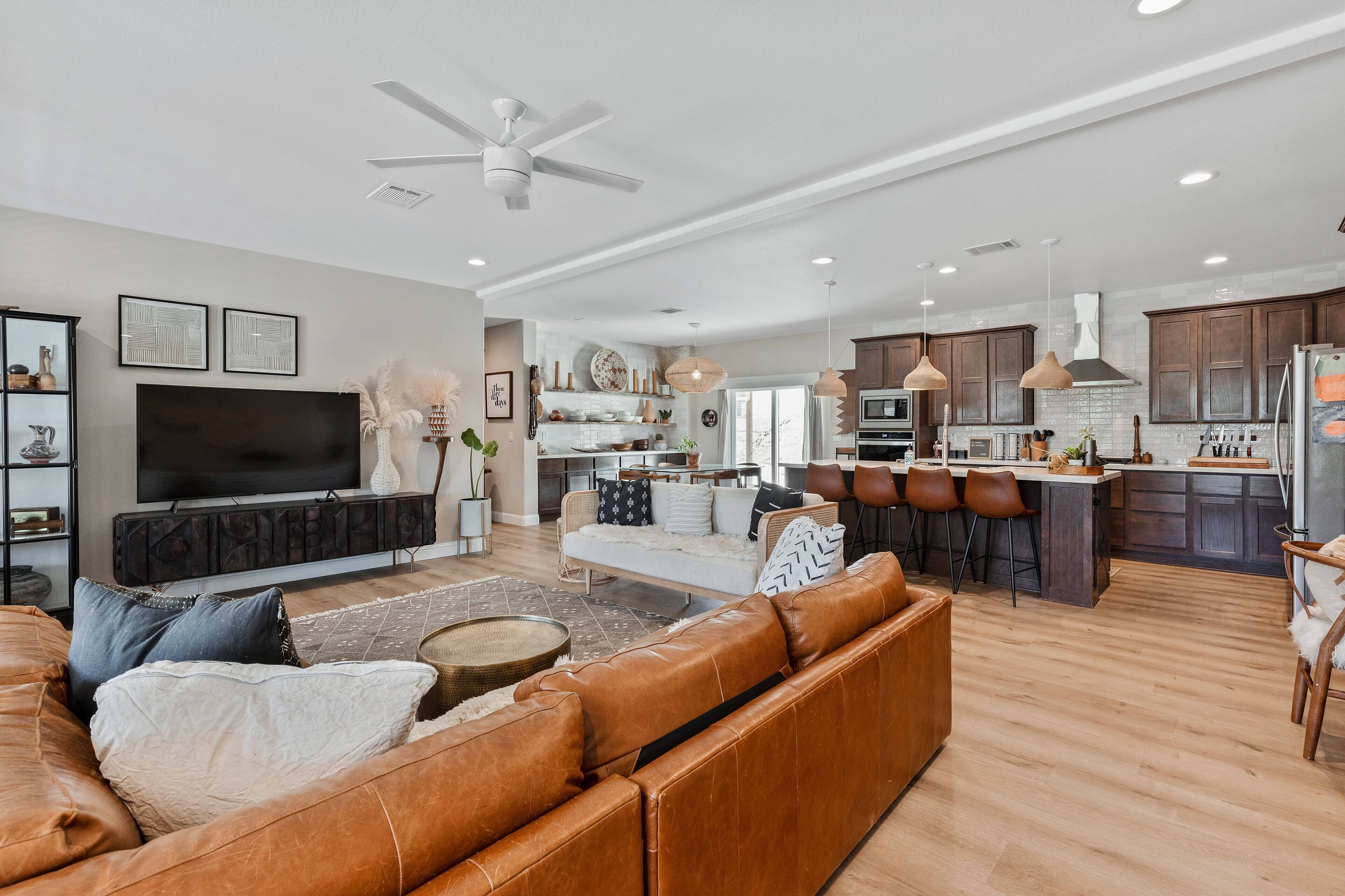 Ranch Retreat Getaway with Pool, Hot Tub & entire ranch to explore!