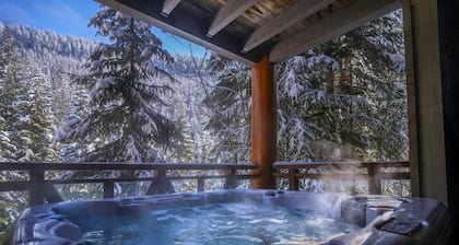 SKI IN/OUT | Spacious 4BR | Private Hot Tub | Double Garage | Managed By Aloha Whistler