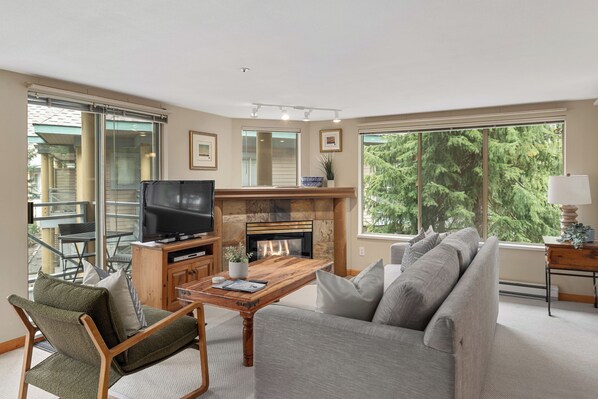 TV, fireplace - Spacious 2BR | Steps from Village | Shared Hot Tub | Free Parking | Managed by Aloha Whistler (Whistler)