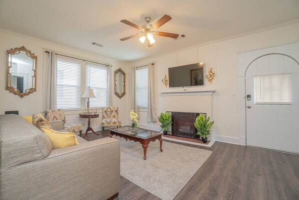 TV connectée, cheminée