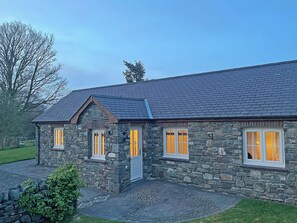 Exterior - 3 bedroom accommodation in Tregaron (Tregaron)