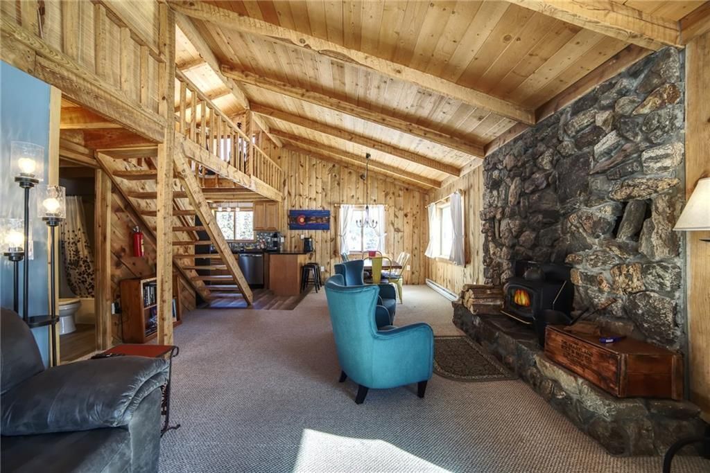 Peaceful Mountain Cabin: 16 miles to Breckenridge; Skiing, Hiking!