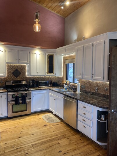 Beautiful Rustic Mountain Home