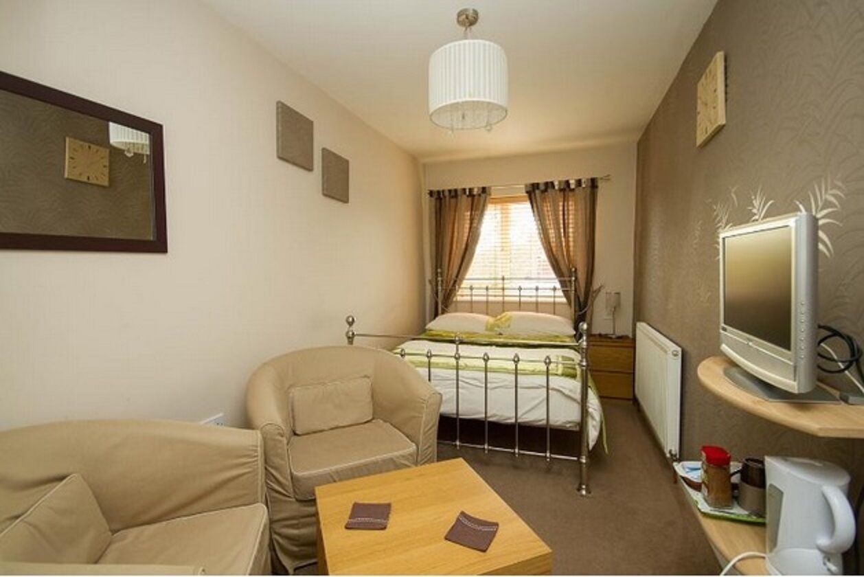 Professional Bed & Breakfast (Übernachtung mit Frühstück) en-suite double rooms