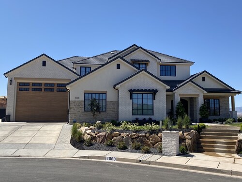 Brand New!  | Quiet & Secluded | Close to Southern Utah adventures and beauty