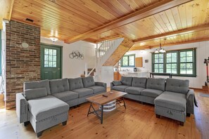 Smart TV, table tennis, books - Make Shimmering River Retreat your Maine Coastal getaway! (Westport Island)