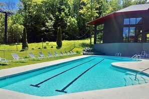 Indendørs pool, opvarmet pool