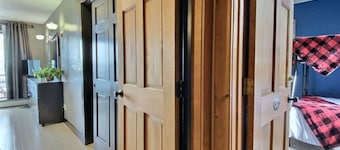 SunBear- AC, Pool, Game Room, Fireplace, Hiking!