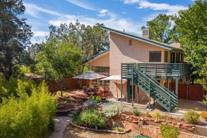 Exterior - Grasshopper Lane Experience in the Center of West Sedona!  (Sedona)