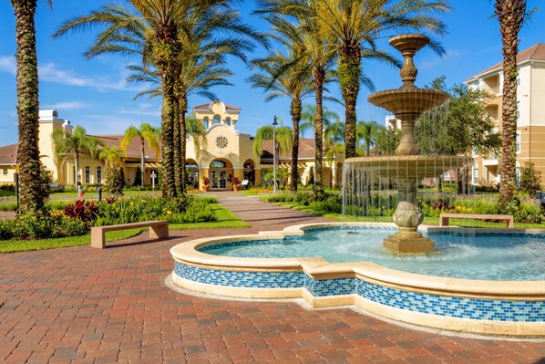Outdoor pool - Vista Cay Resort Direct Townhomes by Millennium Management (Orlando)
