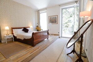 6 chambres, chambres insonorisées, fer et planche à repasser