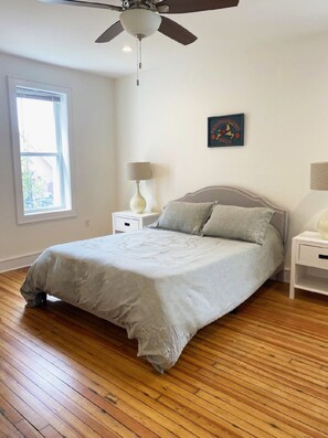 2 habitaciones, tabla de planchar con plancha y wifi gratis 