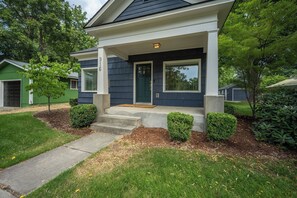Exterior - Laketown Villa | Downtown Coeur d'Alene Gem with Private Backyard (Coeur d'Alene)