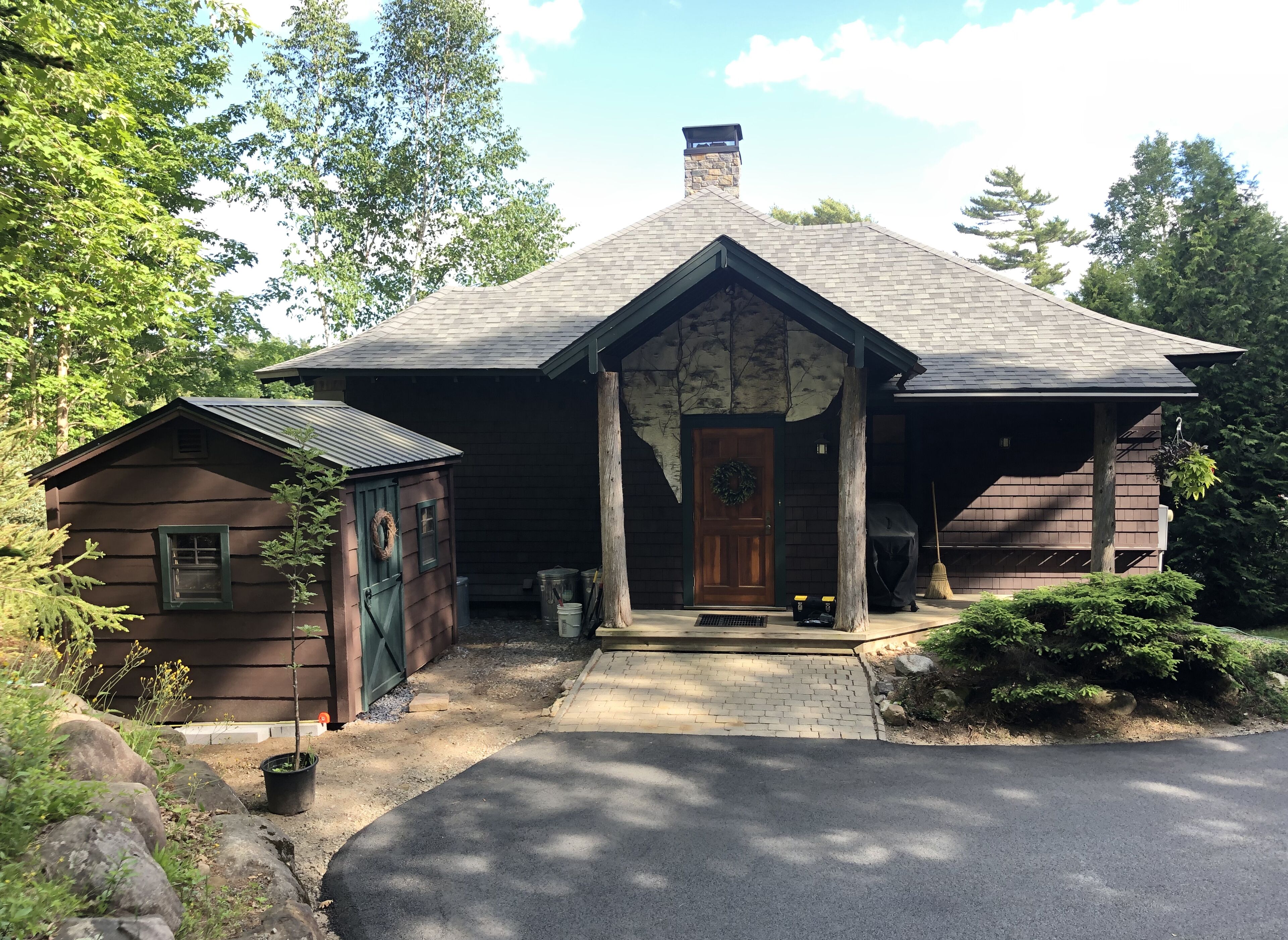 Mountain Ash House, walk to Mirror Lake and Main Street