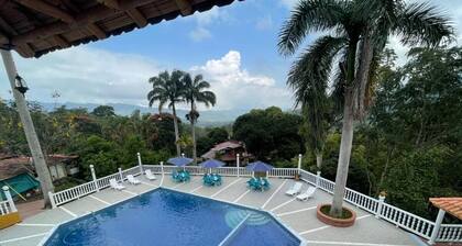 Deluxe Cabin With Jacuzzi