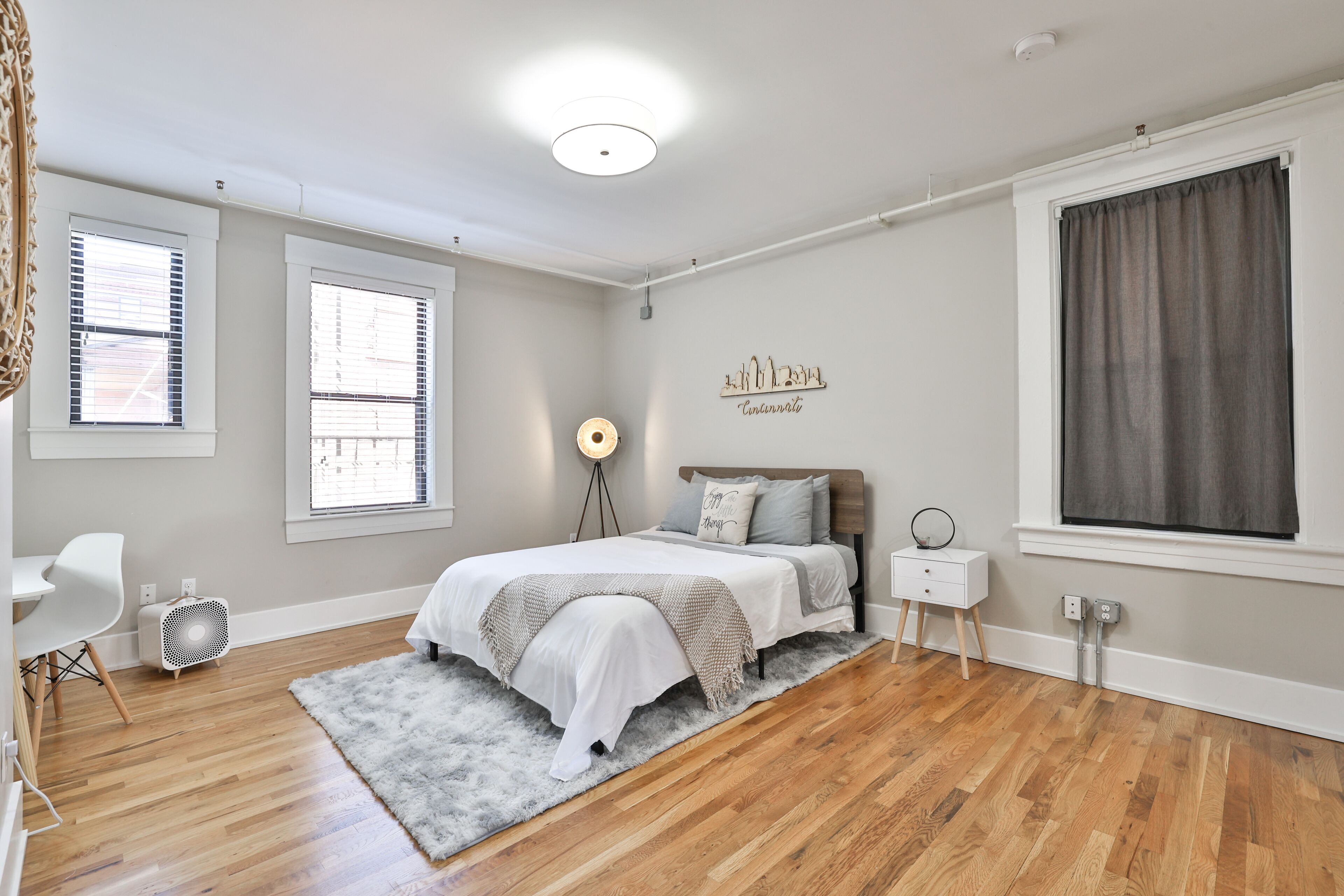 **NEW RADiant Stay in the Thrust of OTR* w/Parking