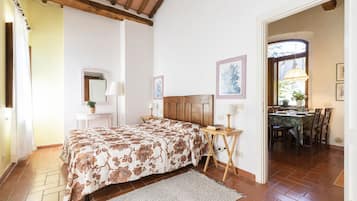 3 chambres, fer et planche Ă repasser, Wi-Fi, draps fournis