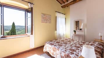 3 chambres, fer et planche Ă repasser, Wi-Fi, draps fournis