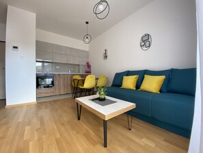 Appartement | Coin séjour | Télévision à écran plasma de 24 pouces avec chaßnes numériques