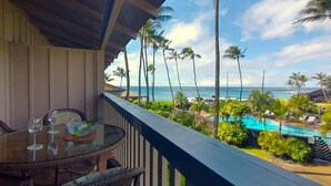 Outdoor dining - Nihi Kai 203 – Poolside Ocean Views + A/C (Koloa)