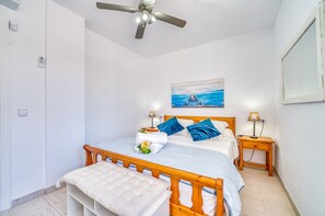 2 bedrooms, iron/ironing board, free WiFi, bed sheets