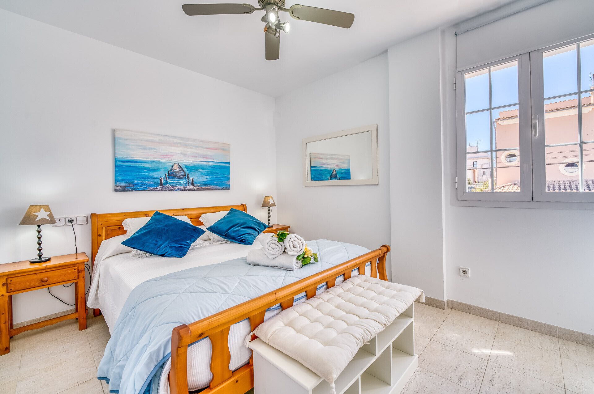 2 chambres, fer et planche à repasser, Wi-Fi gratuit, draps fournis