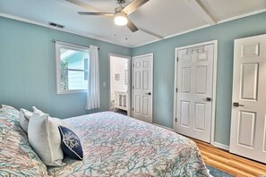 3 bedrooms, iron/ironing board, travel cot, free WiFi