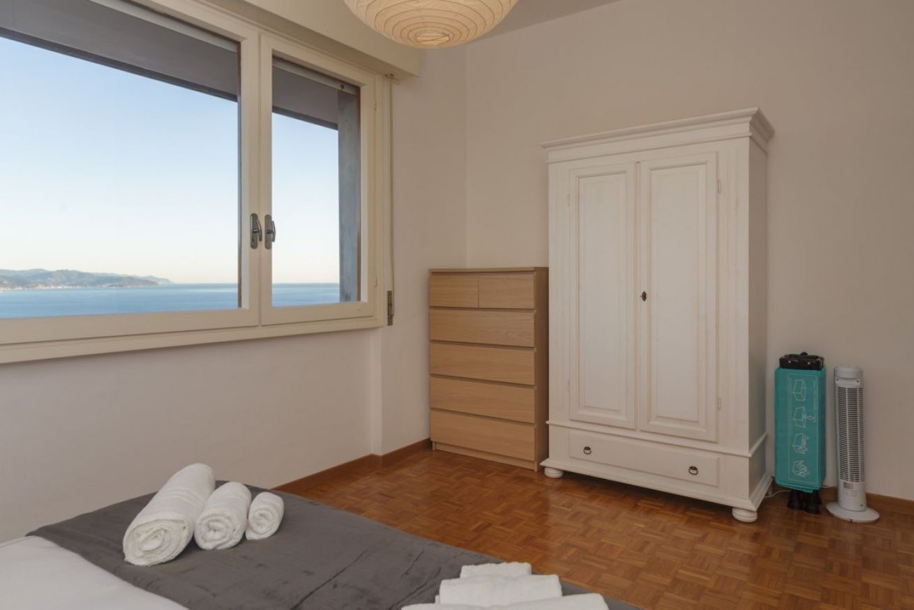 2 bedrooms, iron/ironing board