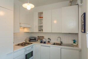 Private kitchen - Spectacular View, Pool, Tennis.& Wifi (Rapallo)