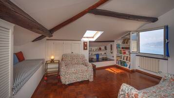 2 chambres, fer et planche Ă repasser