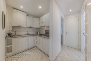 Fridge, microwave, dishwasher, toaster