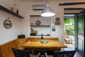 Dining - CASA CASSANDRA - A peaceful retreat in nature (S. Margherita Ligure)