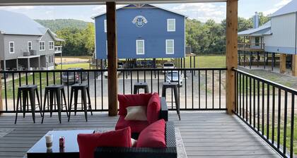 ON THE ROCKS is the place to be!!! A new spacious cabin & fully stocked!