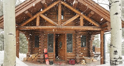 JHRL - Granite Ridge Cabin 7620 - Luxury Log Cabin, Mountain Views and Private Hot Tub