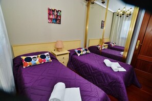 2 bedrooms, iron/ironing board, bed sheets