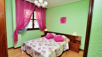 3 Schlafzimmer, BĂŒgeleisen/BĂŒgelbrett, BettwĂ€sche