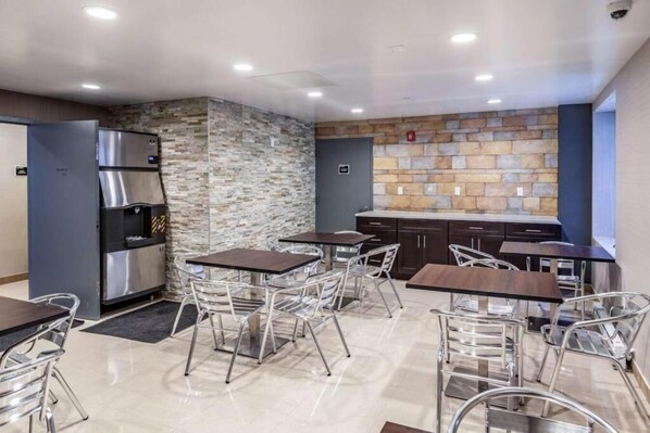 Restaurant - Umbrella Hotel Brooklyn (Brooklyn)