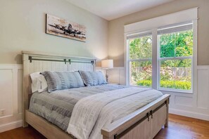 4 bedrooms, iron/ironing board, free WiFi